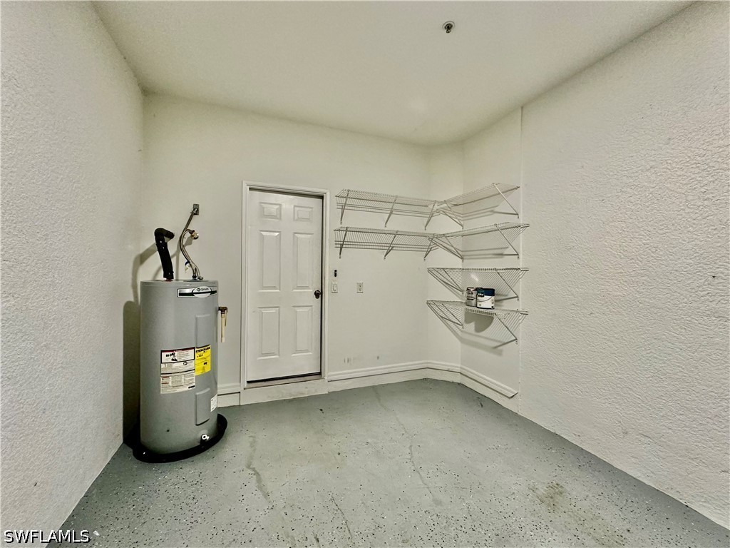 Residential Lease in Naples 3