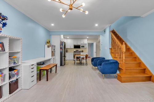 7-20 160th St, Whitestone, NY, 11357-1328 | Card Image