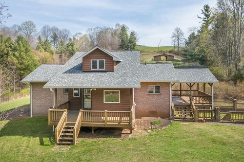931 Maple Shade Rd, Laurel Fork, VA, 24352-3848 | Card Image