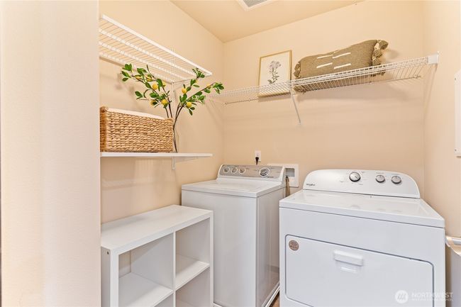 Laundry Room | Image 14