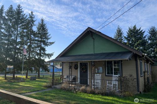 302 Centre St N, Rainier, WA, 98576 | Card Image