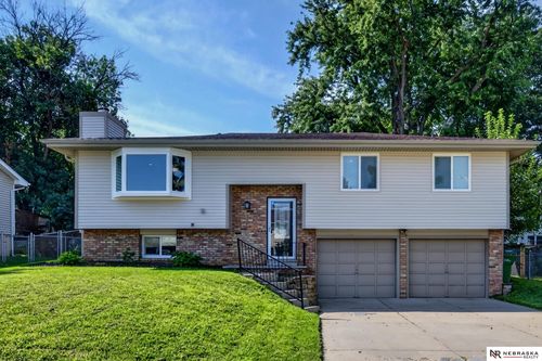 3405 Redwing Dr, Bellevue, NE, 68123-2166 | Card Image