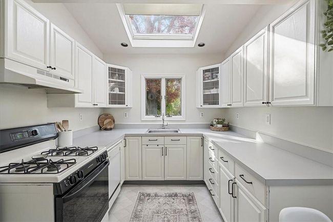 7 Ridge St, House other with 3 bedrooms, 2 bathrooms and 1 parking in Garnerville NY | Image 10