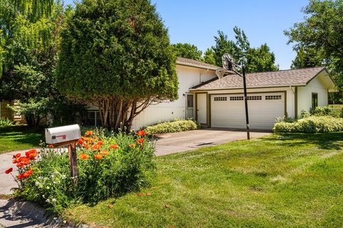 504 Morrow St, Bozeman, MT, 59715-6151 | Card Image