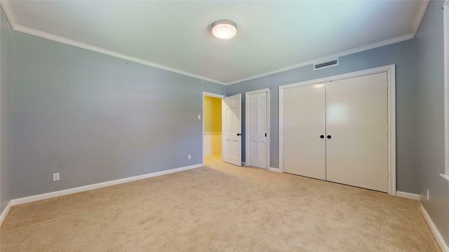 7218 S Janmar Dr, House other with 4 bedrooms, 3 bathrooms and null parking in Dallas TX | Image 10