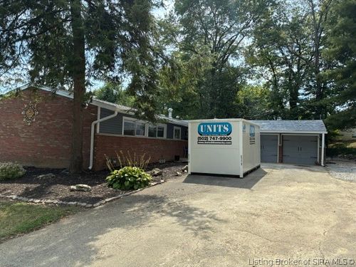 1233 Vance Ave, New Albany, IN, 47150-2545 | Card Image