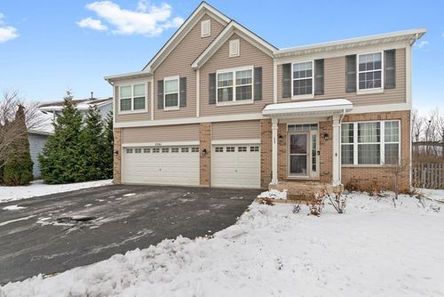 2561 Hennig Rd, Hampshire, IL, 60140-9094 | Card Image