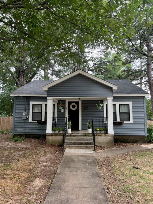 2913 Honeysuckle Ln, Russellville, AR, 72801-5435 | Card Image