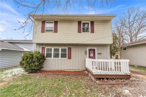 5498 Broad Blvd, North Ridgeville, OH, 44039-2206 | Card Image