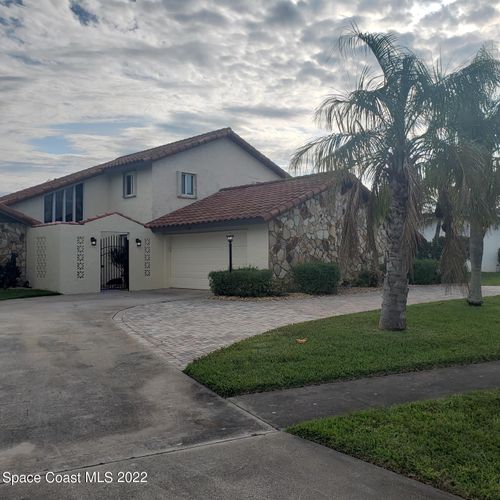 215 Andros Ave, Cocoa Beach, FL, 32931-3311 | Card Image