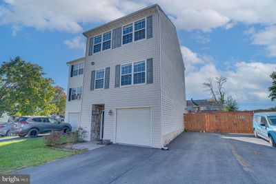 175 Topaz Lane, Townhouse with 3 bedrooms, 2 bathrooms and null parking in INWOOD WV | Image 1