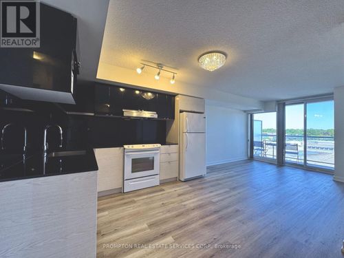 612-72 Esther Shiner Blvd, North York, ON, M2K0C4 | Card Image