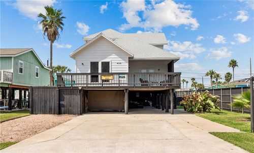405 W Avenue C, Port Aransas, TX, 78373-4108 | Card Image