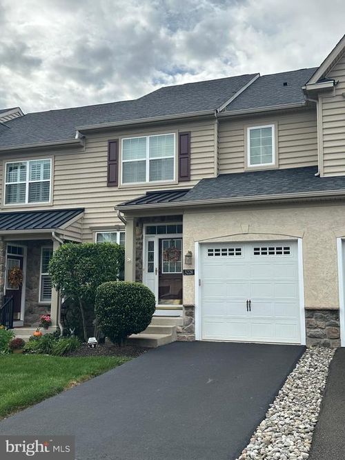 3228 Brookside Dr, FURLONG, PA, 18925-1222 | Card Image