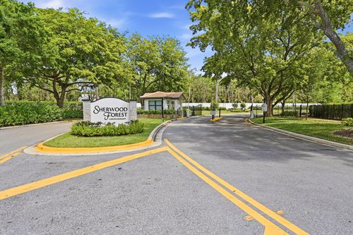 262 Sherwood Forest Dr, Delray Beach, FL, 33445-3871 | Card Image