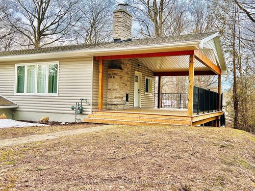 819 Wilson Ave, Kincardine, ON, N2Z2X3 | Card Image