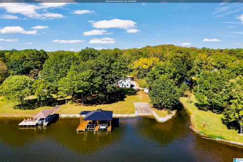 555 Mountain View Dr, WILSONVILLE, AL, 35186-9211 | Card Image