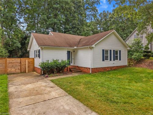 8 Loney Cir, Greensboro, NC, 27406-9253 | Card Image