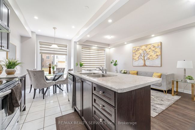 27 Phyllis Dr, House attached with 3 bedrooms, 3 bathrooms and 2 parking in Caledon ON | Image 18