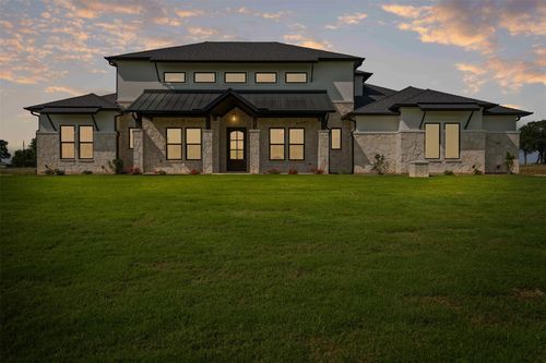 560 Royal Santana Run, Weatherford, TX, 76087-8493 | Card Image