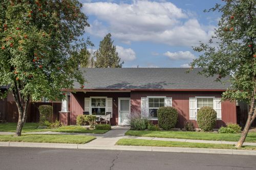 20650 Honeysuckle Ln, Bend, OR, 97702-2780 | Card Image