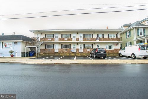 apt-2-106 W Wisteria Rd, WILDWOOD, NJ, 08260-1253 | Card Image