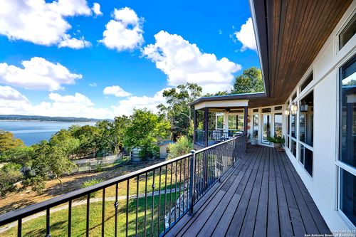 2406 Connie Dr, Canyon Lake, TX, 78133-5261 | Card Image