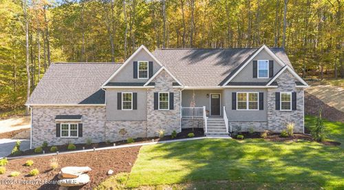 317 Manorview Dr, Dallas, PA, 18612-8828 | Card Image