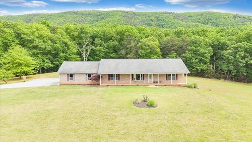 268 Sweetwater Bay Dr, Penhook, VA, 24137-2206 | Card Image