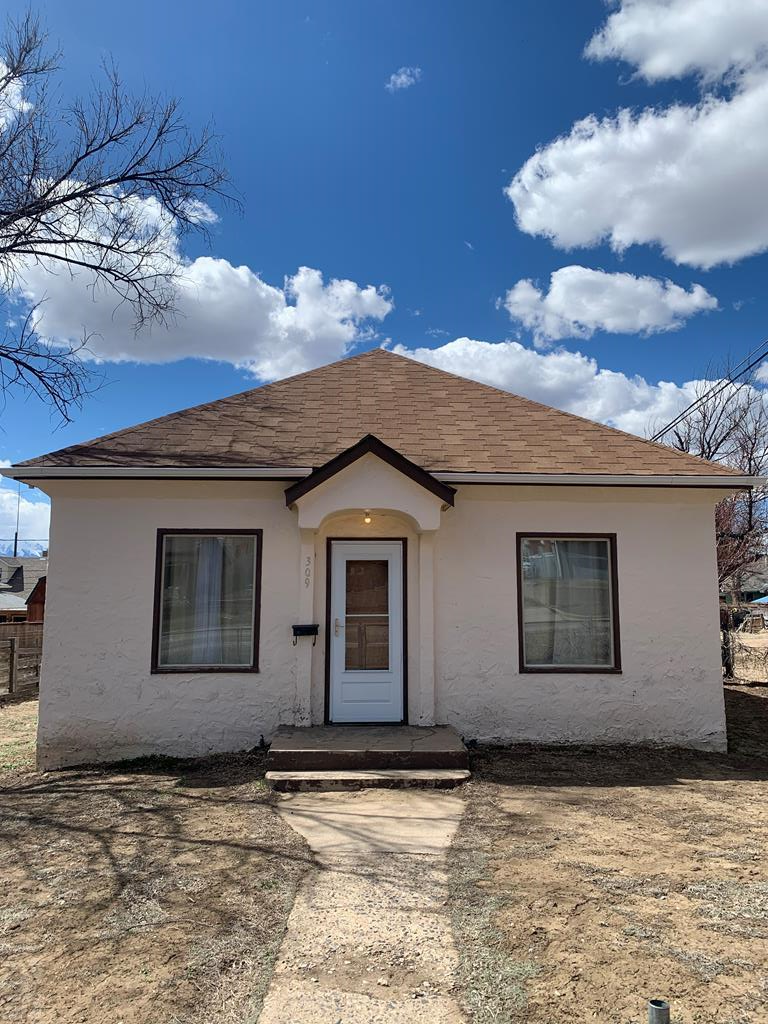 Walsen Ave, Walsenburg, CO 81089