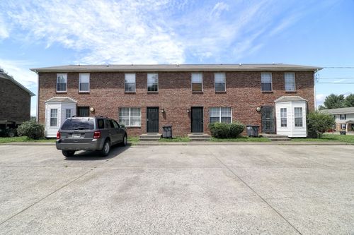 2000 Tynewood Dr, Clarksville, TN, 37042-5272 | Card Image