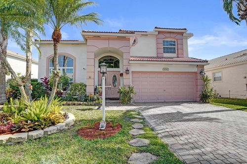 6842 Dogwood Ln, Margate, FL, 33063-8019 | Card Image