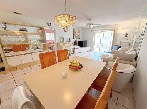 302-1355 Ne 167th St, Miami, FL, 33162-2769 | Card Image