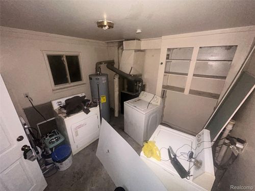 32048 Cheboygan Ct, Westland, MI, 48186-4710 | Card Image