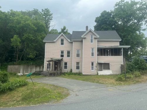 131 Depot St, Wilder, VT, 05088-3049 | Card Image