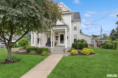 518 12th St, De Witt, IA, 52742-1122 | Card Image