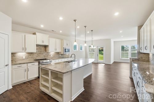 1620 Red Leaf Dr, Fort Mill, SC, 29715-6029 | Card Image