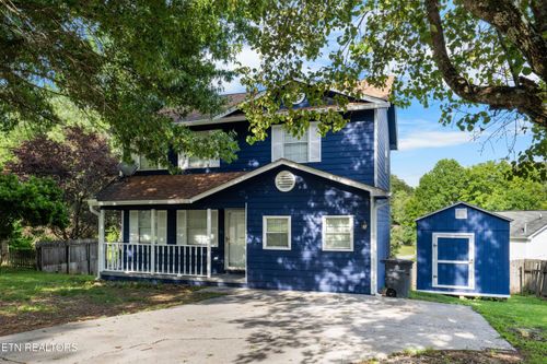 2004 Hyde Park Ln, Knoxville, TN, 37921-4967 | Card Image