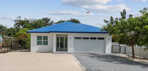 141 Orchid St, Tavernier, FL, 33070-2415 | Card Image