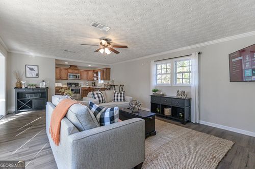 196 Etowah Dr, Cartersville, GA, 30120-3743 | Card Image