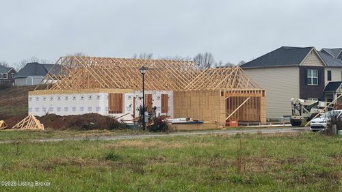 424 Lambrusco Way, Vine Grove, KY, 40175-7489 | Card Image