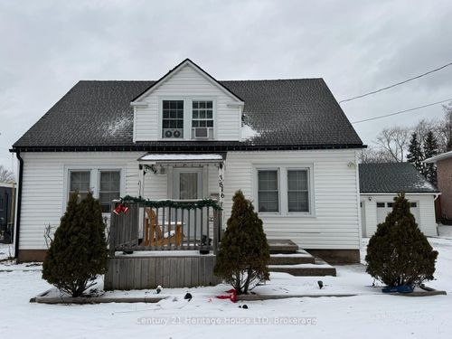 {{alt}} | Card Image