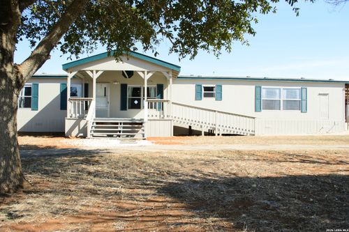 290 Crestfield Dr, Pleasanton, TX, 78064-4458 | Card Image
