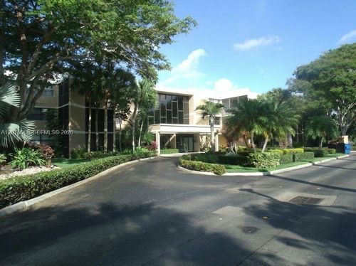 104-16500 Golf Club Rd, Weston, FL, 33326 | Card Image
