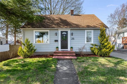 25 Harrison St, Cumberland, RI, 02864-7417 | Card Image