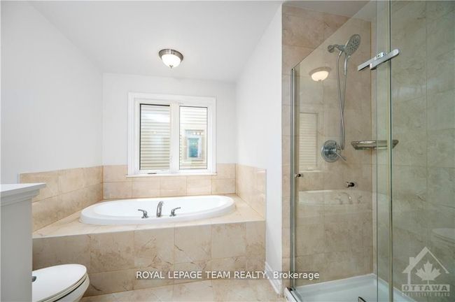 240 Trollius Way, House other with 6 bedrooms, 4 bathrooms and 4 parking in Gloucester ON | Image 15