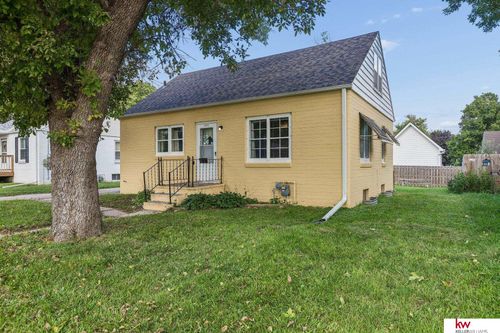 103 Hollostone Dr, Blair, NE, 68008-2250 | Card Image