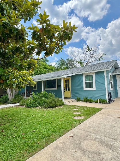 505 E 4th St, Georgetown, TX, 78626-5623 | Card Image
