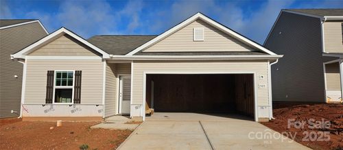 505 Maddox Dr, Shelby, NC, 28152-8960 | Card Image