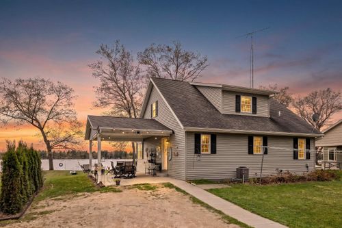 N8067 Tuttle Lake Road, CRYSTAL LAKE, WI, 54960 | Card Image